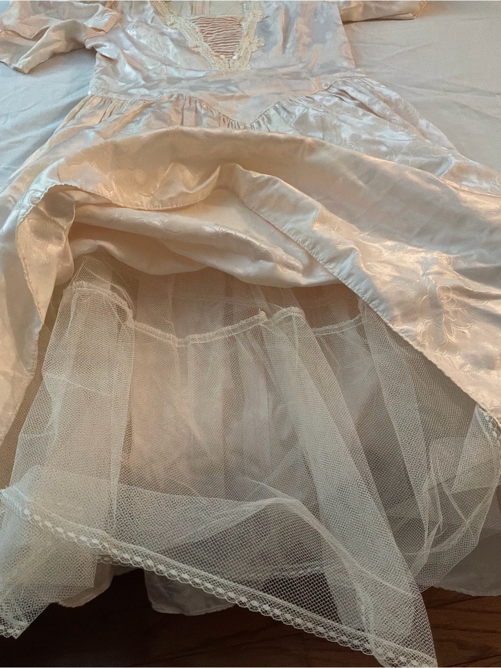 ****** Scott McClintock Cream Satin Lace-Trim formal prom Dress ****** - Picture 8 of 8